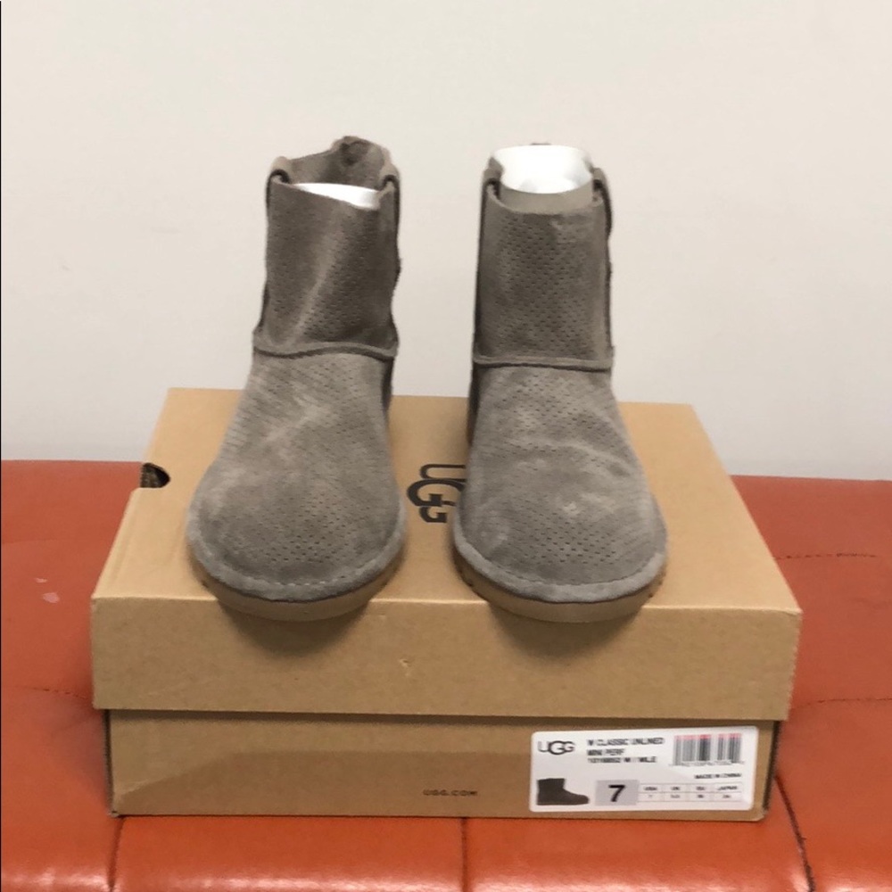 UGG-Classic Unlined-Gray